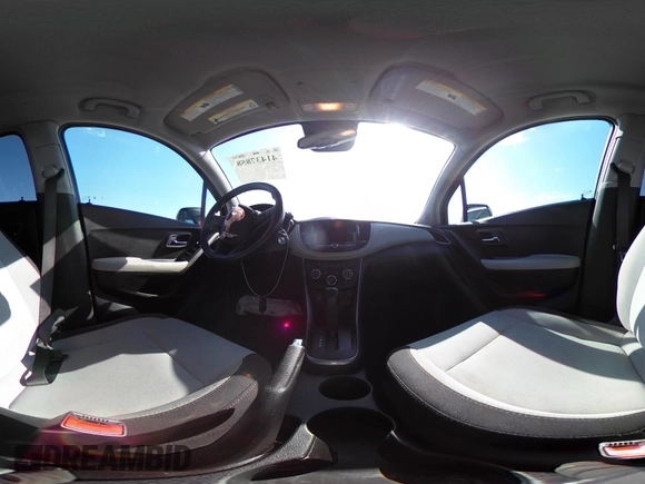 2019 Chevrolet Trax LS with VIN 3GNCJNSB9KL357213, listed as a IAAI auction lot 41437858 with 74,589 mi miles. Bid and sale history available at carsss.com. Image 18.