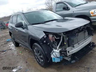 2020 Toyota RAV4 LE with VIN 2T3F1RFV8LC063346, listed as a IAAI auction lot 41850240 with 83,237 mi miles. Bid and sale history available at carsss.com. Image 1.