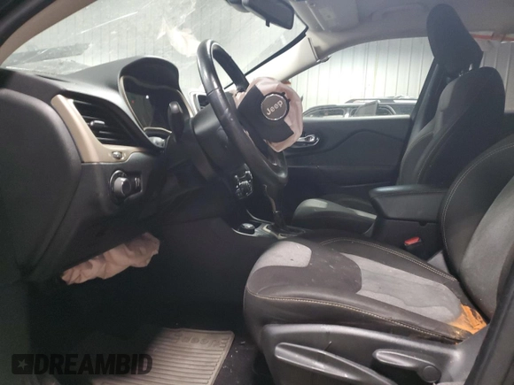 2016 Jeep Cherokee Altitude with VIN 1C4PJMAB3GW156446, listed as a Copart auction lot 88241825 with Not provided miles and Non repairable. Bid and sale history available at DreamBid. Image 7.
