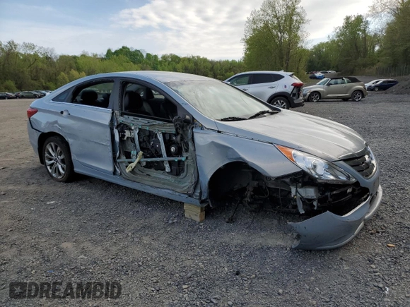 2013 Hyundai Sonata Limited with VIN 5NPEC4ACXDH525587, listed as a Copart auction lot 55355335 with 73,188 mi miles and Salvage Title. Bid and sale history available at DreamBid. Image 4.