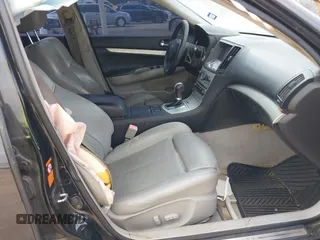 2008 Infiniti G35 Journey z VIN JNKBV61E98M202183, wystawiony jako IAAI lot #42293929 z przebiegiem 212 187 mil mil oraz . Historia ofert i sprzedaży dostępna na DreamBid. Obrazek 5.