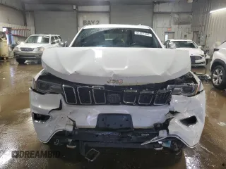 2017 Jeep Grand Cherokee Overland z VIN 1C4RJFCGXHC694528, wystawiony jako Copart lot #51327395 z przebiegiem 114 477 mil mil oraz Szkoda całkowita • Salvage title. Historia ofert i sprzedaży dostępna na DreamBid. Obrazek 5.