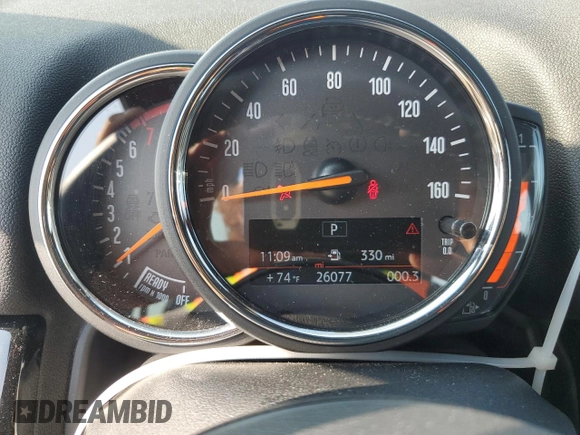 2019 MINI Countryman Cooper S with VIN WMZYT5C55K3J88496, listed as a Copart auction lot 70500684 with 26,077 mi miles and Clean Title. Bid and sale history available at carsss.com. Image 9.