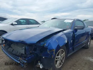 2009 Ford Mustang with VIN 1ZVHT80N795142637, listed as a IAAI auction lot 42595602 with 69,284 mi miles and . Bid and sale history available at DreamBid. Image 2.