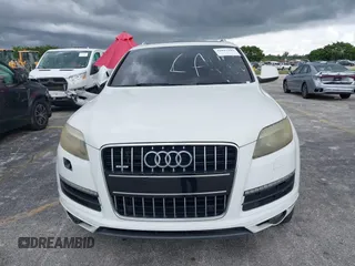 2014 Audi Q7 Premium Plus with VIN WA1LGAFE2ED018513, listed as a IAAI auction lot 42815204 with 121,094 mi miles and . Bid and sale history available at DreamBid. Image 11.