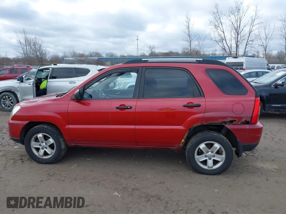 2010 Kia Sportage LX with VIN KNDKGCA32A7701050, listed as a IAAI auction lot 41923879 with 178,614 mi miles and . Bid and sale history available at carsss.com. Image 14.
