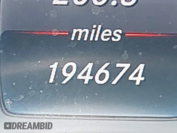 2018 Mercedes-Benz C 300 with VIN 55SWF4JB3JU242931, listed as a IAAI auction lot 42267645 with 194,674 mi miles and . Bid and sale history available at DreamBid. Image 15.