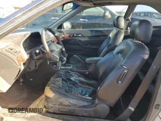 1999 Acura CL Premium z VIN 19UYA2258XL004621, wystawiony jako Copart lot #49999055 z przebiegiem 259 627 mil mil oraz Szkody całkowita. Historia ofert i sprzedaży dostępna na DreamBid. Obrazek 7.