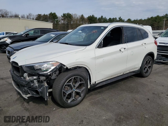 2019 BMW X1 xDrive28i z VIN WBXHT3C56K5L89903, wystawiony jako Copart lot #53606545 z przebiegiem 46 978 mil mil oraz Szkoda całkowita • Salvage title. Historia ofert i sprzedaży dostępna na DreamBid. Obrazek 1.