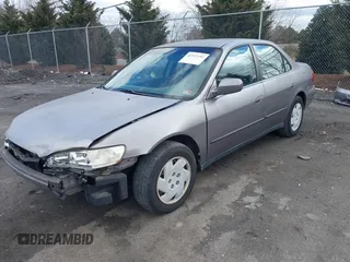 2000 Honda Accord LX z VIN 1HGCG1649YA096212, wystawiony jako IAAI lot #41737193 z przebiegiem 181 489 mil mil oraz . Historia ofert i sprzedaży dostępna na DreamBid. Obrazek 17.