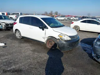 2008 Nissan Versa 1.8 S with VIN 3N1BC13E38L391112, listed as a IAAI auction lot 41568150 with 258,026 mi miles. Bid and sale history available at carsss.com. Image 1.