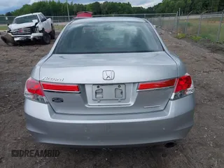 2012 Honda Accord SE z VIN 1HGCP2F61CA120373, wystawiony jako IAAI lot #42388681 z przebiegiem 121 754 mil mil oraz . Historia ofert i sprzedaży dostępna na DreamBid. Obrazek 16.