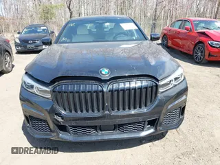 2021 BMW 7 Series 750i xDrive with VIN WBA7U2C05MCF72521, listed as a IAAI auction lot 41763182 with 68,668 mi miles and . Bid and sale history available at DreamBid. Image 12.