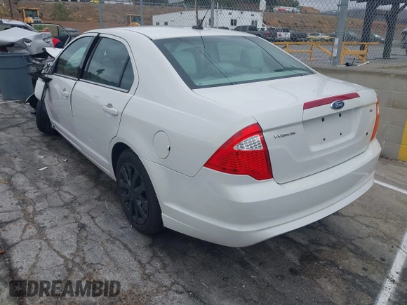 2011 Ford Fusion SE with VIN 3FAHP0HA1BR343100, listed as a IAAI auction lot 41513501 with 92,531 mi miles and . Bid and sale history available at carsss.com. Image 3.