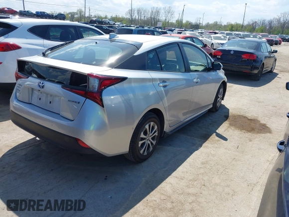 2021 Toyota Prius LE z VIN JTDL9MFU3M3028805, wystawiony jako IAAI lot #42043610 z przebiegiem 26 436 mil mil oraz . Historia ofert i sprzedaży dostępna na DreamBid. Obrazek 4.