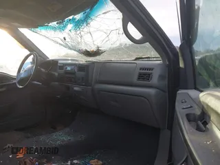 2002 Ford F-250 XL с VIN 1FTNX21F82EB81807, выставлен на аукционе IAAI как лот 41428093 с пробегом Не указан миль и . История ставок и продаж доступна на DreamBid. Изображение 5.