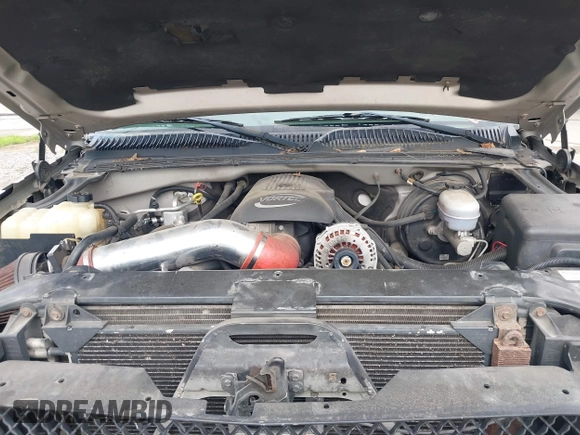 2005 Chevrolet Silverado 1500 Z71 z VIN 1GCEK19B95E162682, wystawiony jako IAAI lot #42270833 z przebiegiem 180 741 mil mil oraz . Historia ofert i sprzedaży dostępna na DreamBid. Obrazek 10.