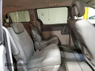 2010 Dodge Grand Caravan SE with VIN 2D4RN4DE2AR371659, listed as a Copart auction lot 47377255 with 87,801 mi miles and Salvage Title. Bid and sale history available at DreamBid. Image 11.