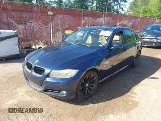 2011 BMW 3 Series 328i с VIN WBAPH7G5XBNN02082, выставлен на аукционе IAAI как лот 41988349 с пробегом 142 190 миль миль и . История ставок и продаж доступна на DreamBid. Изображение 19.
