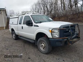 2013 Ford F-250 XL with VIN 1FT7X2B65DEA40820, listed as a IAAI auction lot 41940224 with 193,706 mi miles and . Bid and sale history available at DreamBid. Image 1.