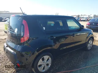 2014 Kia Soul with VIN KNDJN2A2XE7070668, listed as a IAAI auction lot 41661161 with 135,412 mi miles. Bid and sale history available at carsss.com. Image 4.