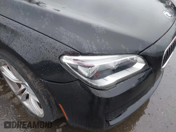 2013 BMW 7 Series 750Li с VIN WBAYE8C53DD133504, выставлен на аукционе IAAI как лот 42005346 с пробегом 142 894 миль миль и . История ставок и продаж доступна на DreamBid. Изображение 6.