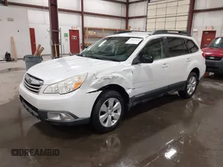 2011 Subaru Outback 2.5i Prem AWP with VIN 4S4BRBCC2B3442565, listed as a IAAI auction lot 42032820 with 207,677 mi miles. Bid and sale history available at carsss.com. Image 2.