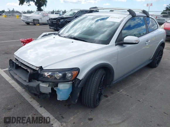 2010 Volvo C30 с VIN YV1672MK7A2174919, выставлен на аукционе IAAI как лот 42254387 с пробегом Не указан миль и . История ставок и продаж доступна на DreamBid. Изображение 2.