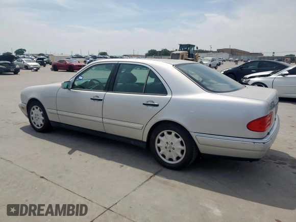 1997 Mercedes-Benz E-Class with VIN WDBJF55F3VA403290, listed as a Copart auction lot 53560555 with 0 mi miles and Clean Title. Bid and sale history available at carsss.com. Image 2.