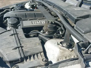 2011 BMW 3 Series 328i с VIN WBAPH5G58BNM76019, выставлен на аукционе IAAI как лот 43104437 с пробегом 314 991 миль миль и . История ставок и продаж доступна на DreamBid. Изображение 13.