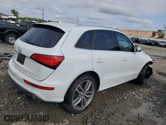 2014 Audi SQ5 Premium Plus with VIN WA1CGAFP3EA015123, listed as a Copart auction lot 69677294 with 59,328 mi miles and Salvage Title. Bid and sale history available at carsss.com. Image 3.