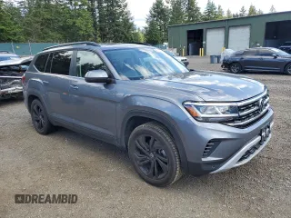2022 Volkswagen Atlas SE with VIN 1V2KP2CA0NC522197, listed as a Copart auction lot 69316214 with 29,356 mi miles and Salvage title. Bid and sale history available at DreamBid. Image 4.