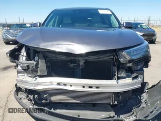 2019 Acura RDX w/Technology Pkg with VIN 5J8TC2H5XKL005340, listed as a IAAI auction lot 42098235 with 61,656 mi miles. Bid and sale history available at carsss.com. Image 12.