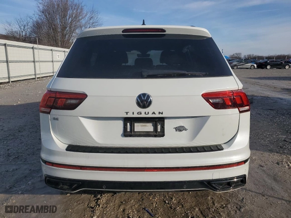 2023 Volkswagen Tiguan SE R-Line Black with VIN 3VVCB7AX8PM121086, listed as a Copart auction lot 45601555 with 27,571 mi miles and Salvage Title. Bid and sale history available at carsss.com. Image 6.