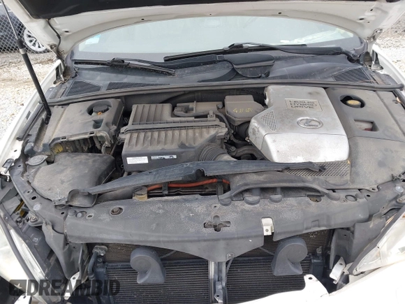 2007 Lexus RX 400h with VIN JTJGW31U572004833, listed as a IAAI auction lot 41938575 with 221,084 mi miles and . Bid and sale history available at DreamBid. Image 10.
