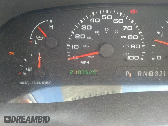 2004 Ford F-250 XL z VIN 1FTNX21P04EB90318, wystawiony jako IAAI lot #41640316 z przebiegiem 218 352 mil mil oraz . Historia ofert i sprzedaży dostępna na DreamBid. Obrazek 7.