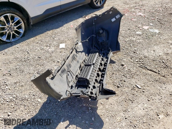 2019 Jeep Cherokee Altitude with VIN 1C4PJLLB3KD184565, listed as a Copart auction lot 58046345 with 91,618 mi miles and Salvage title. Bid and sale history available at DreamBid. Image 13.