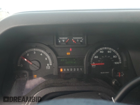 2009 Ford Econoline Cargo z VIN 1FDXE45S89DA10861, wystawiony jako Copart lot #50713435 z przebiegiem 209 070 mil mil oraz Szkoda całkowita • Salvage title. Historia ofert i sprzedaży dostępna na DreamBid. Obrazek 9.
