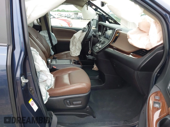 2019 Toyota Sienna XLE Auto Access Seat z VIN 5TDYZ3DC5KS003944, wystawiony jako IAAI lot #42206246 z przebiegiem 60 835 mil mil oraz . Historia ofert i sprzedaży dostępna na DreamBid. Obrazek 5.
