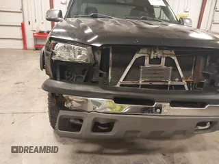 2003 Chevrolet Silverado 1500 with VIN 2GCEK19V231238686, listed as a IAAI auction lot 42107363 with 326,361 mi miles and . Bid and sale history available at DreamBid. Image 6.