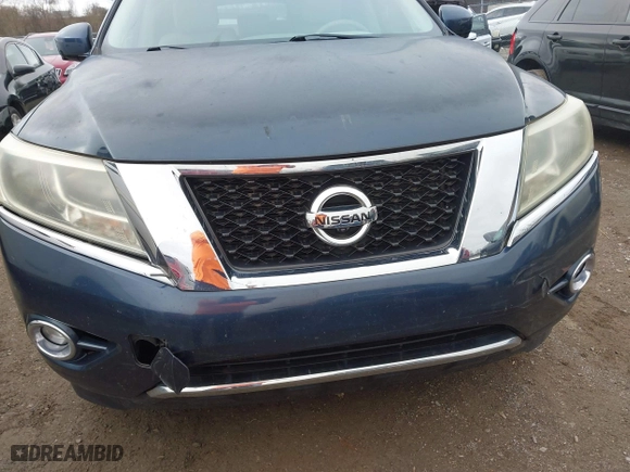 2013 Nissan Pathfinder SL with VIN 5N1AR2MN4DC662286, listed as a IAAI auction lot 41202706 with 67,866 mi miles. Bid and sale history available at carsss.com. Image 12.
