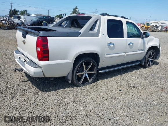 2008 Chevrolet Avalanche 3LT with VIN 3GNFK12328G218148, listed as a IAAI auction lot 42473513 with 179,954 mi miles and . Bid and sale history available at DreamBid. Image 4.