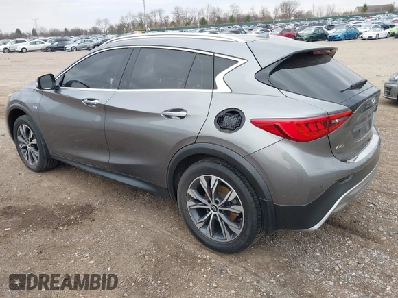 2017 Infiniti QX30 Premium z VIN SJKCH5CR2HA022260, wystawiony jako IAAI lot #42067553 z przebiegiem 85 301 mil mil oraz . Historia ofert i sprzedaży dostępna na DreamBid. Obrazek 3.