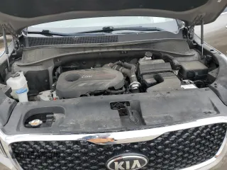 2016 Kia Sorento EX with VIN 5XYPHDA11GG013687, listed as a Copart auction lot 50331845 with 100,657 mi miles and Salvage Title. Bid and sale history available at carsss.com. Image 11.