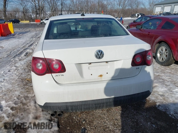 2010 Volkswagen Jetta SE с VIN 3VWRX7AJ4AM030312, выставлен на аукционе IAAI как лот 41304990 с пробегом 204 910 миль миль и . История ставок и продаж доступна на DreamBid. Изображение 16.