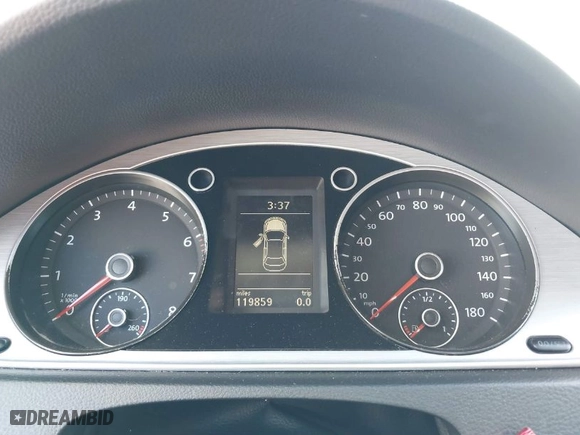 2013 Volkswagen CC Sport with VIN WVWBN7AN8DE510330, listed as a IAAI auction lot 40957809 with 119,859 mi miles. Bid and sale history available at carsss.com. Image 7.