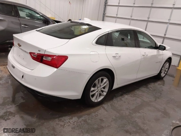 2017 Chevrolet Malibu LT with VIN 1G1ZE5ST2HF138962, listed as a IAAI auction lot 41655600 with 99,460 mi miles. Bid and sale history available at carsss.com. Image 4.
