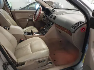2007 Volvo XC90 V8 with VIN YV4CZ852871404564, listed as a IAAI auction lot 41429219 with 152,512 mi miles. Bid and sale history available at carsss.com. Image 5.