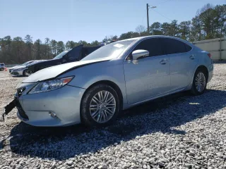 2013 Lexus ES 4dr Sdn with VIN JTHBK1GGXD2047475, listed as a Copart auction lot 47616835 with 144,076 mi miles and Salvage Title. Bid and sale history available at carsss.com. Image 1.