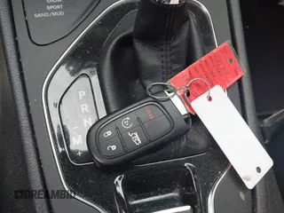 2020 Jeep Cherokee Limited with VIN 1C4PJMDN6LD623130, listed as a IAAI auction lot 42289135 with 54,107 mi miles and . Bid and sale history available at DreamBid. Image 11.